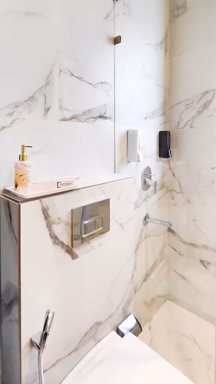 e8148c98-4212-4503-ad4e-8111c4975f51