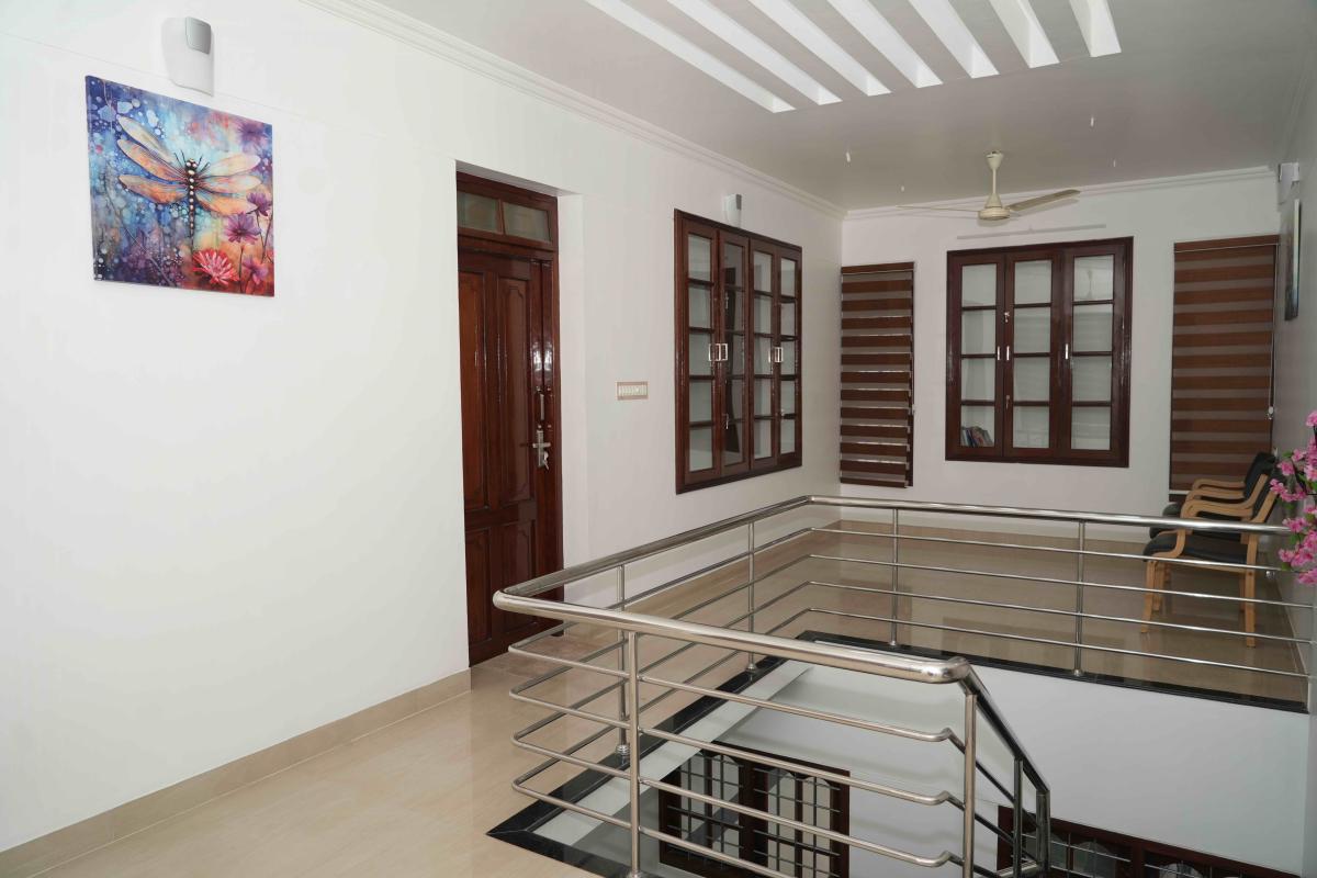 upper living 1