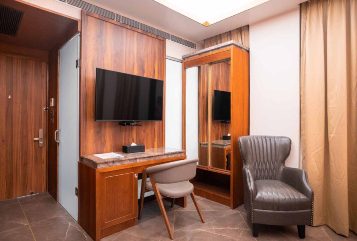 premium_room_gallery_1-1-1024x692