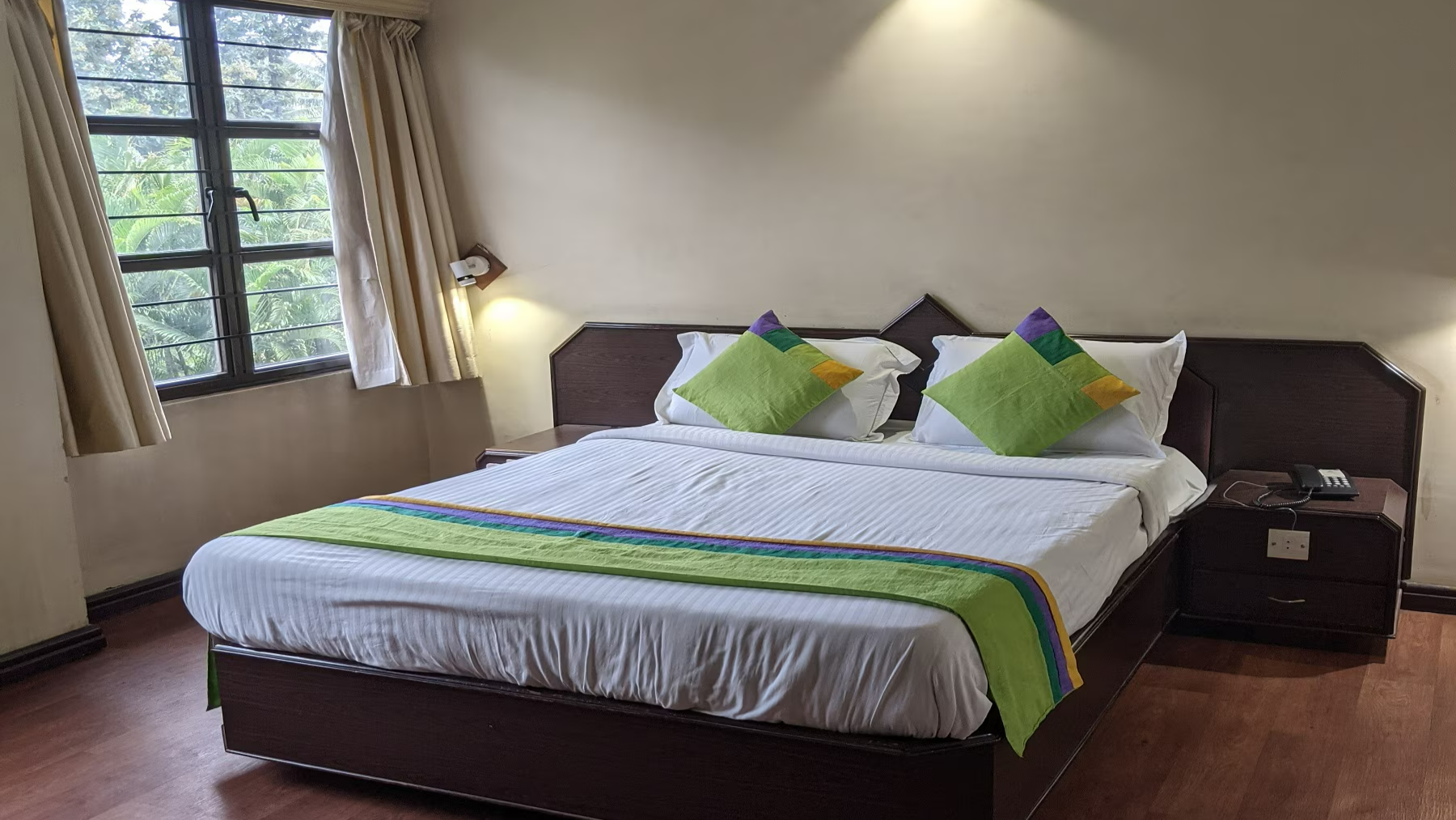  Royal Standard Rooms