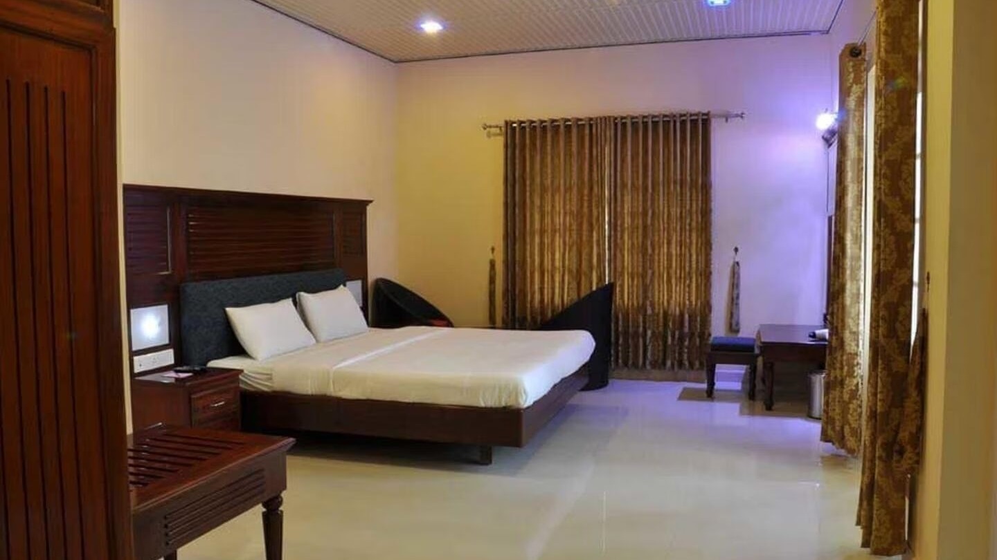 Valley View Room.