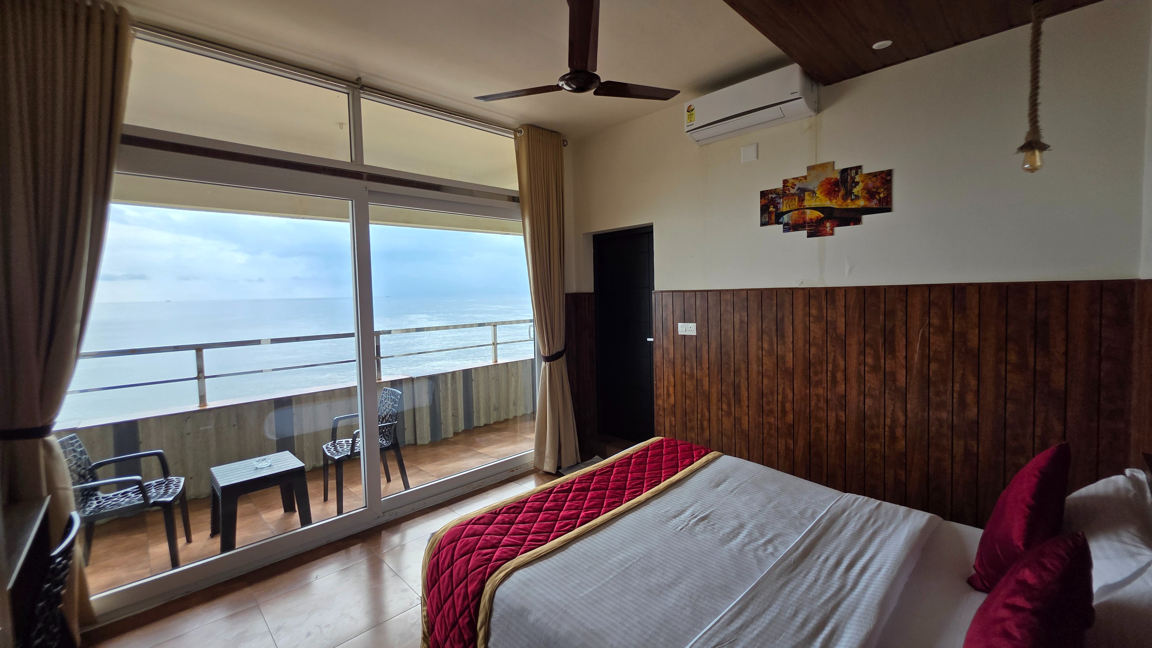 First Floor -Sea View Deluxe Room
