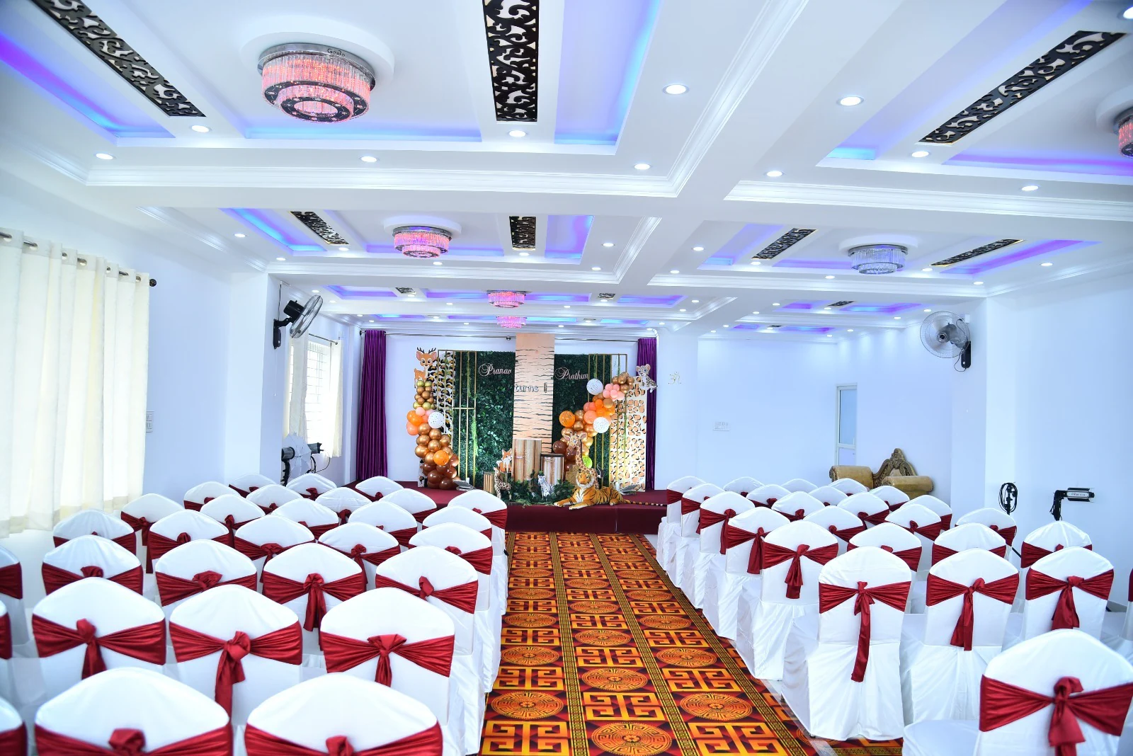 Party hall and conference hall
