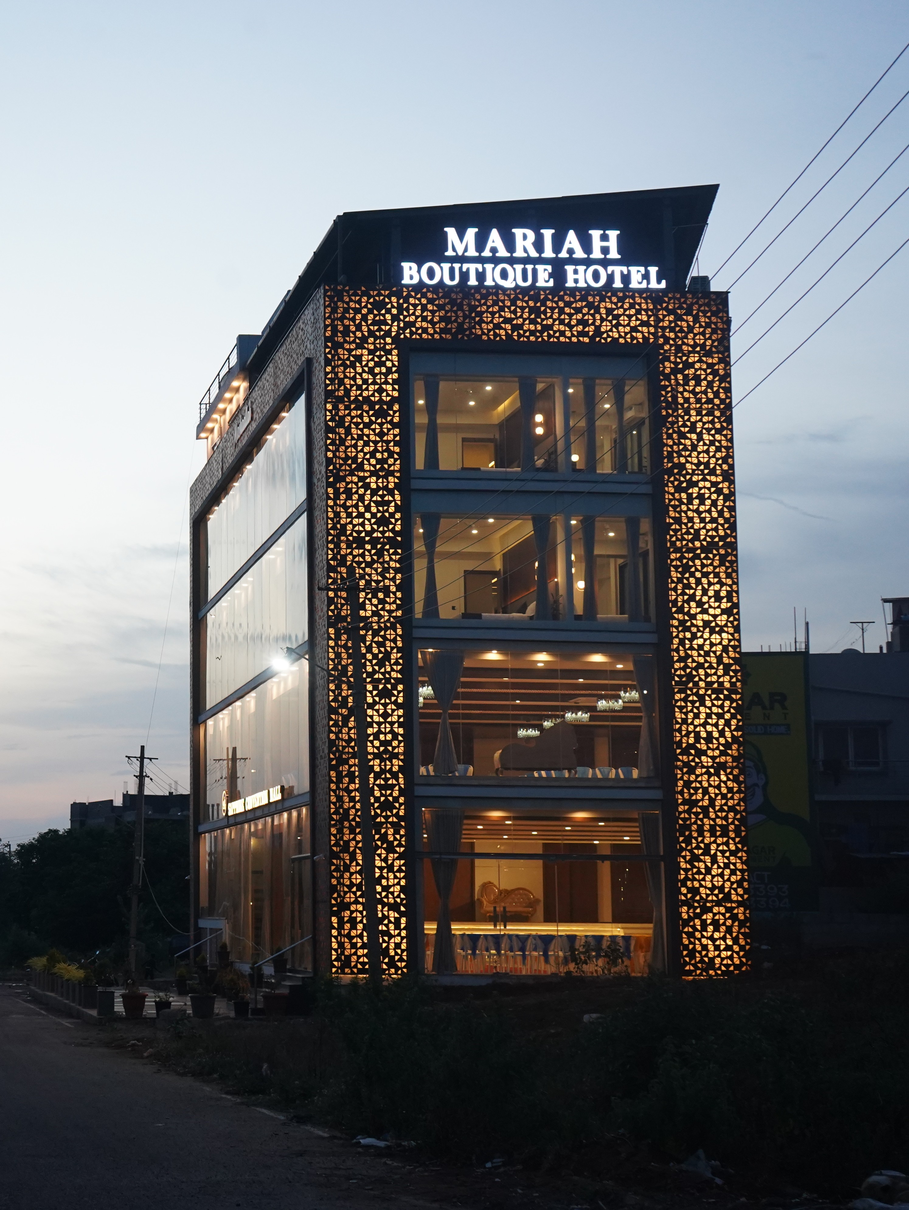 Mariah Boutique Hotel Logo