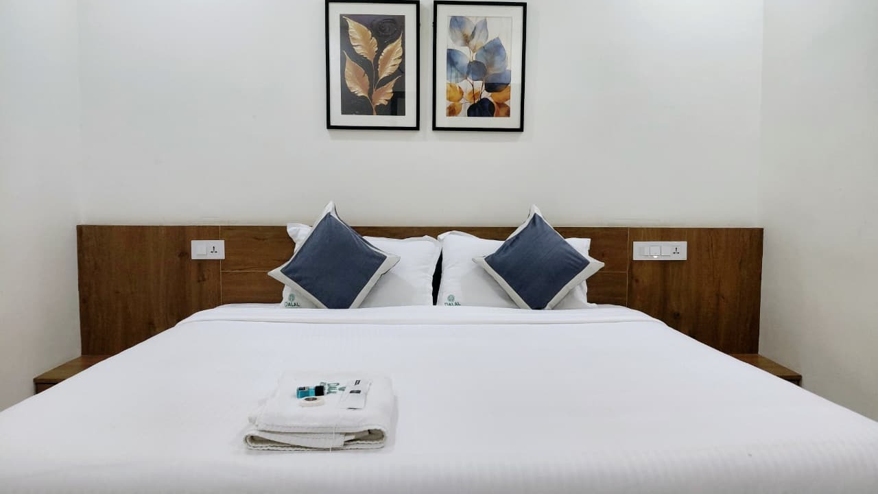 2BHK Deluxe Apartment with Kitchen, Living Room & 2 Bathrooms