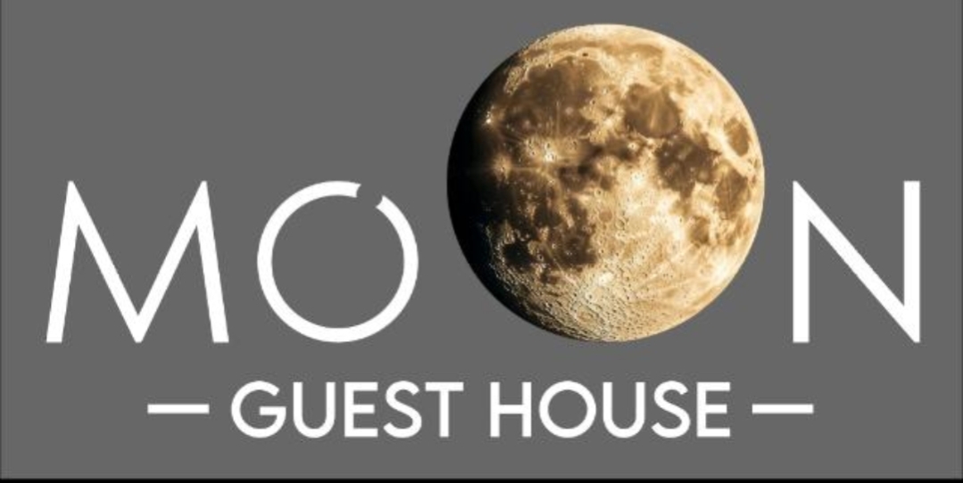 Moon Guest House Logo