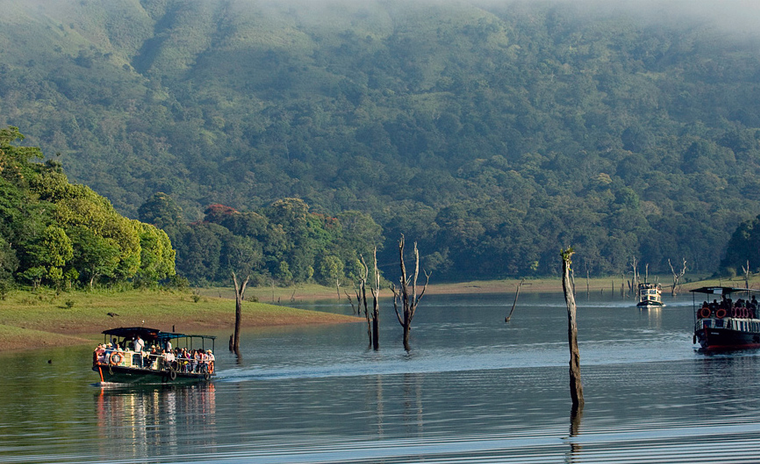 Boating in Thekkady