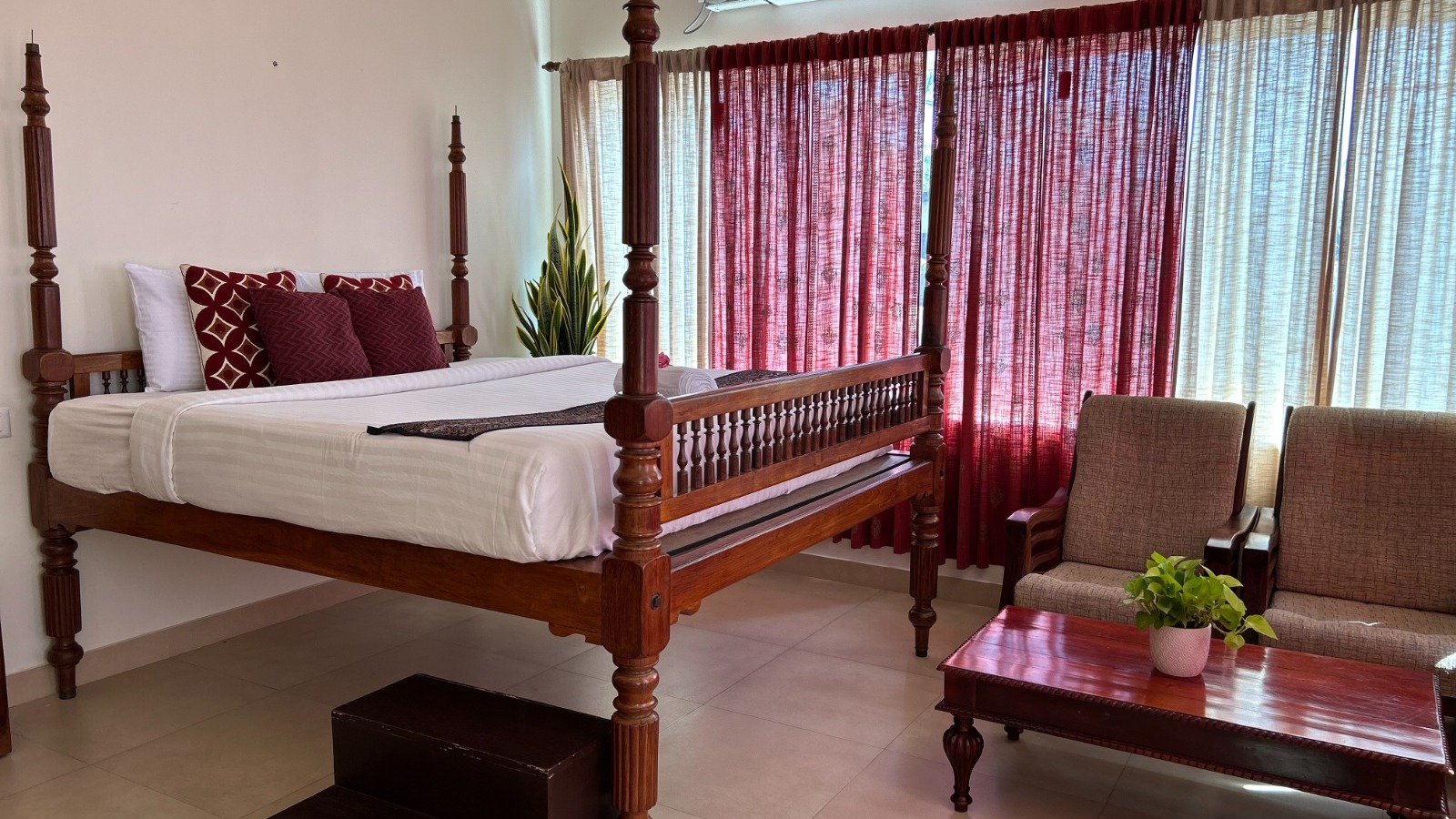 Superior King with Seaview.