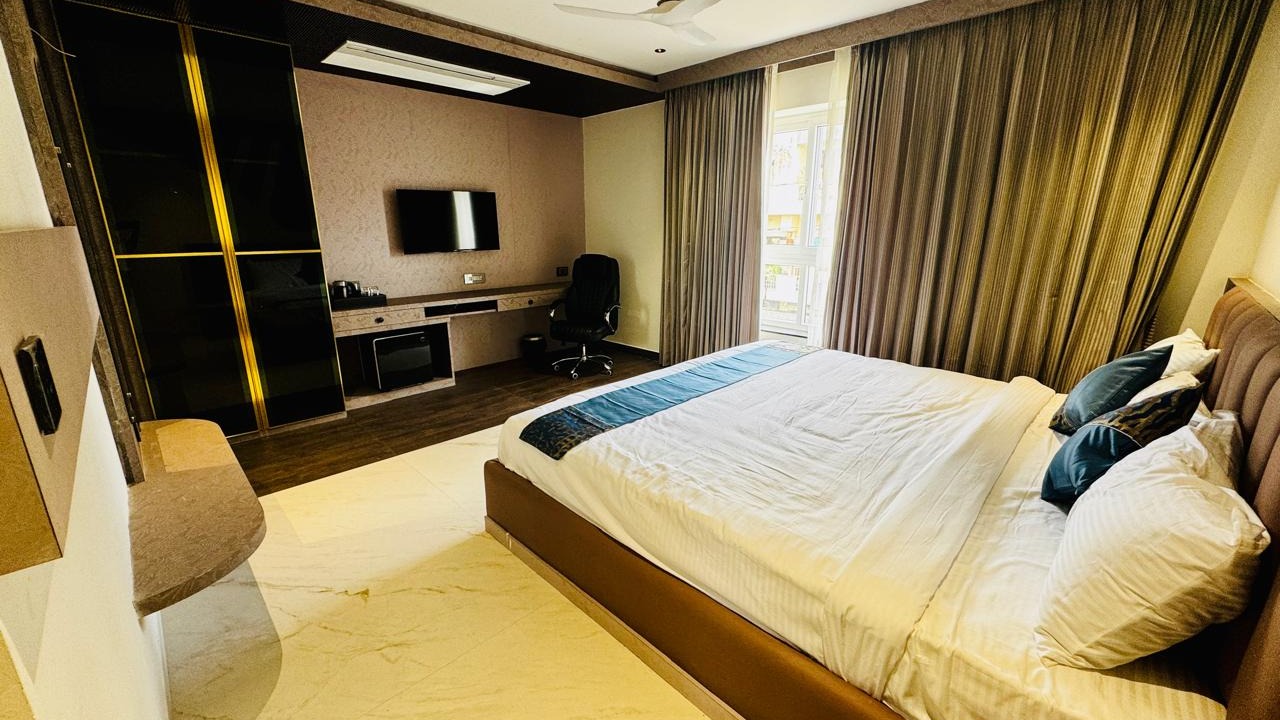 Suite AC Room