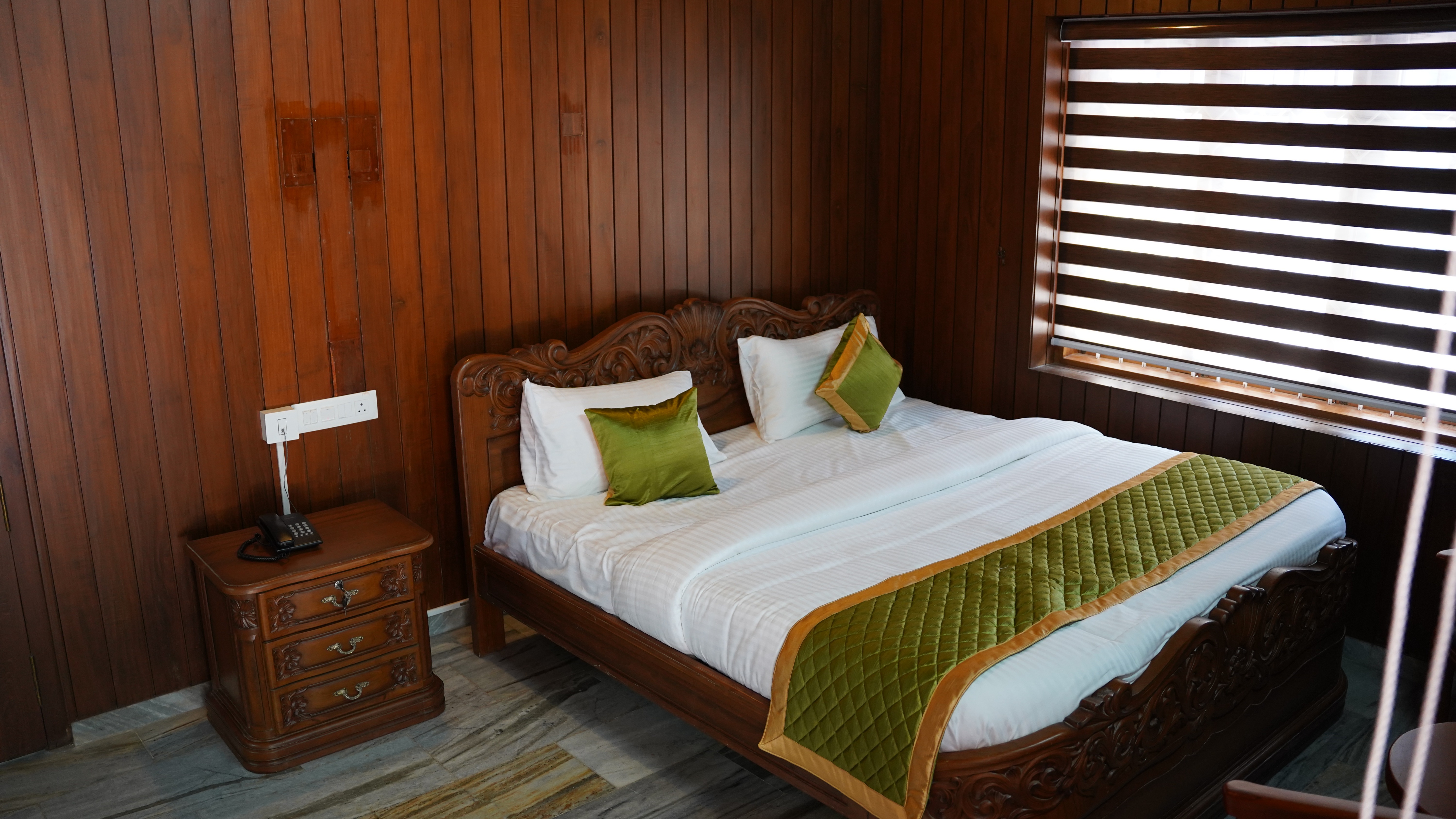 AC Deluxe Twin Room