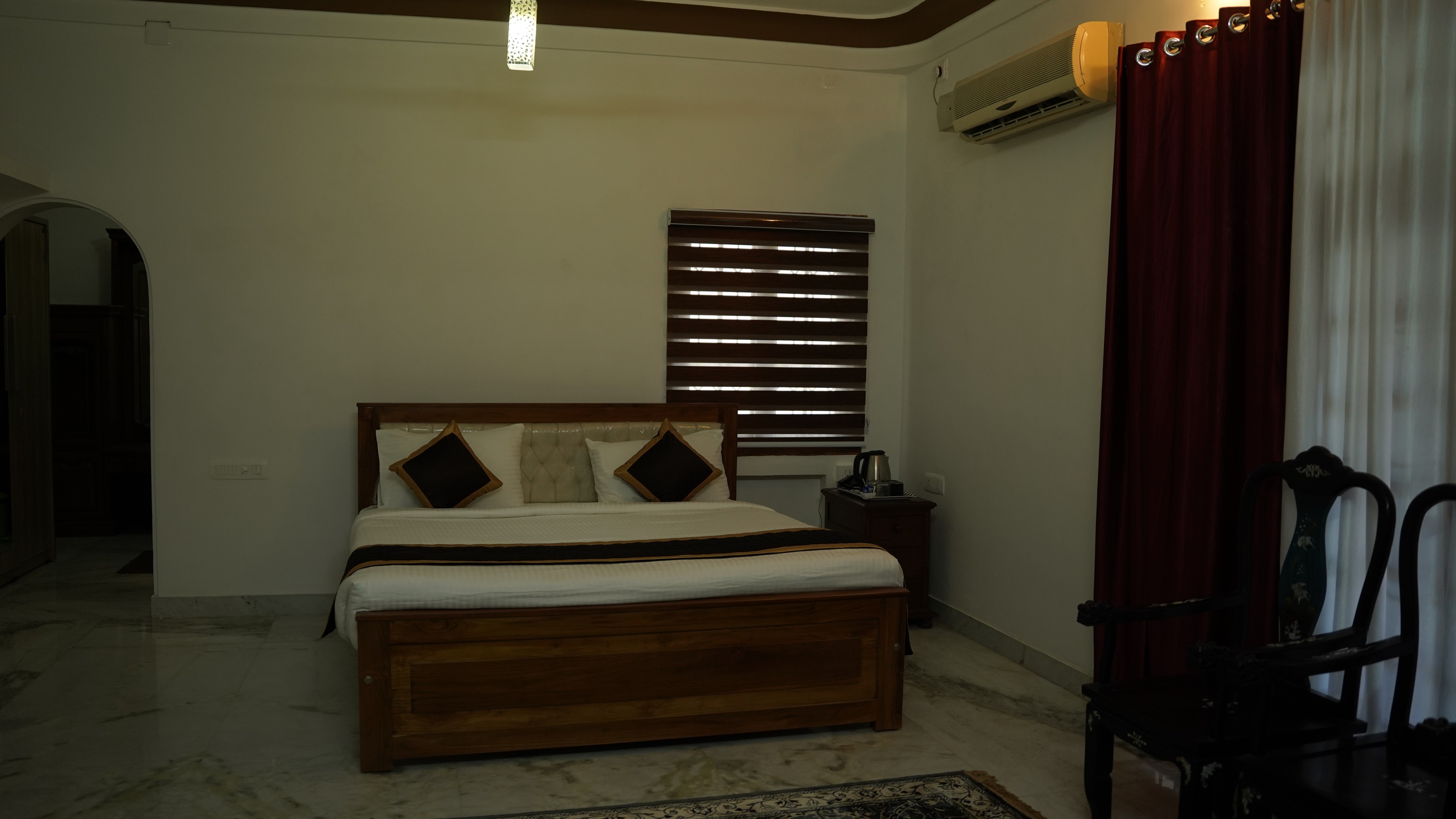 AC Executive Room