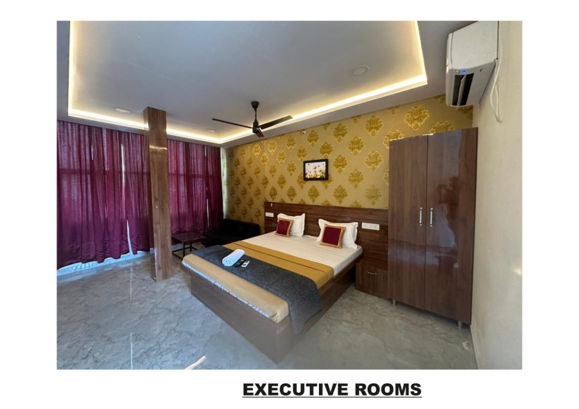 Executive Rooms_page-0001