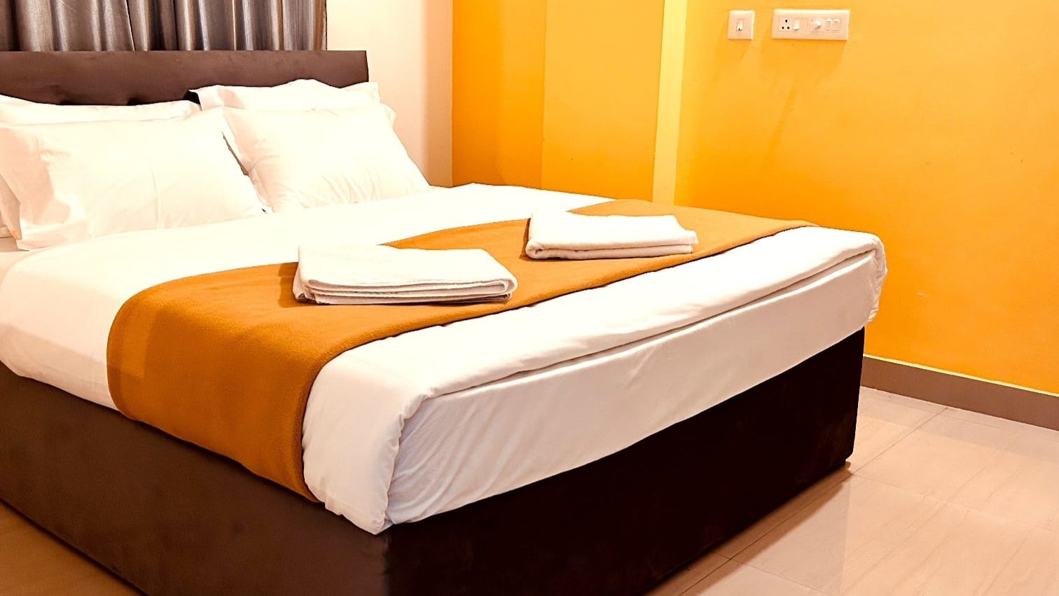 Non AC Suite Family Room