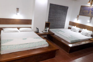 Family-Cottage-07-300x200