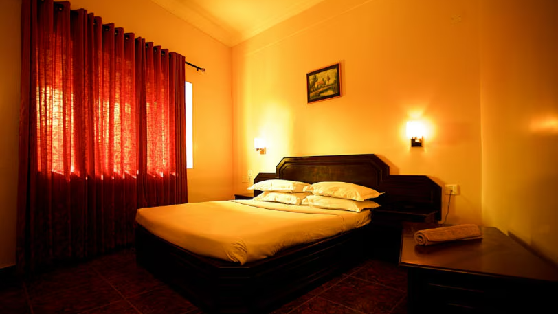 DELUXE ROOM 