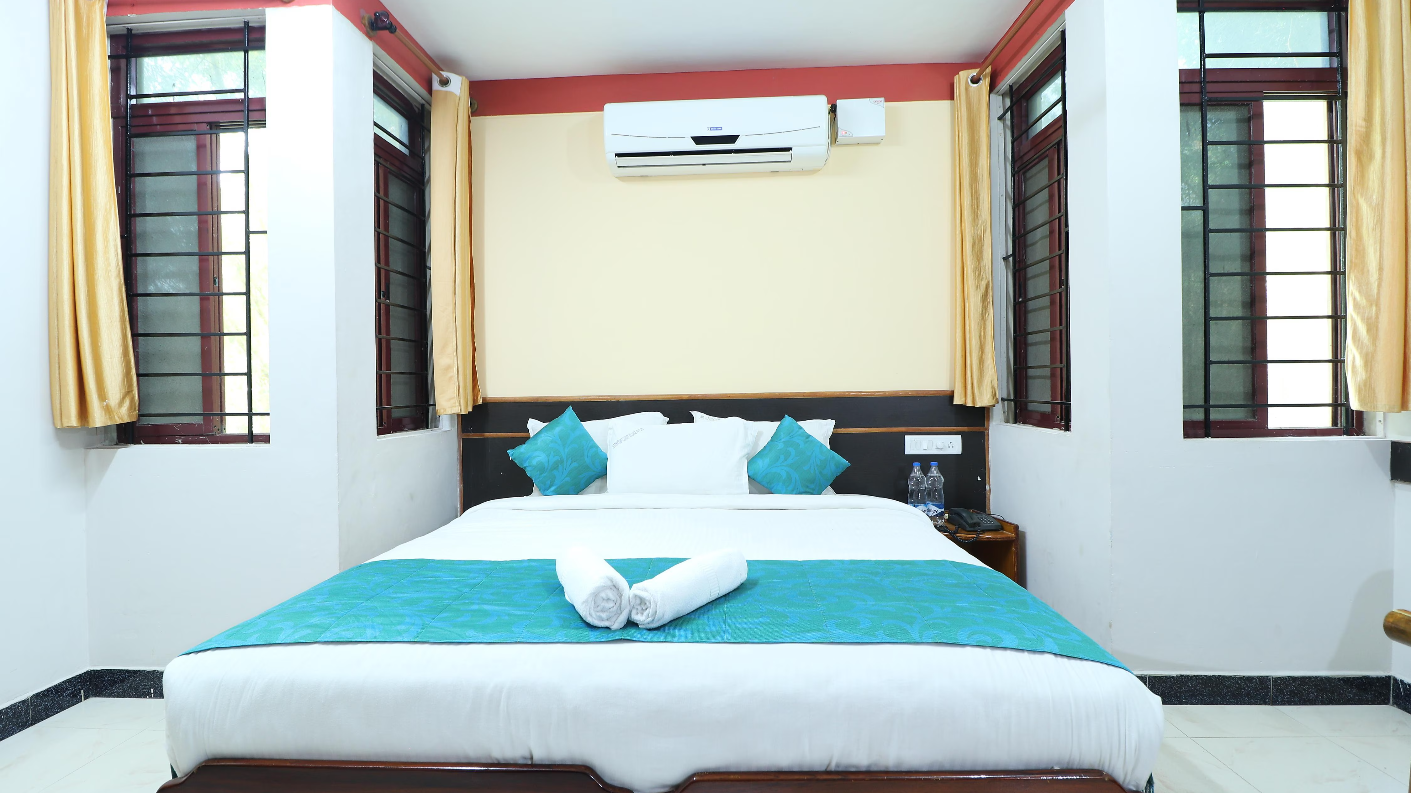 AC Deluxe Room