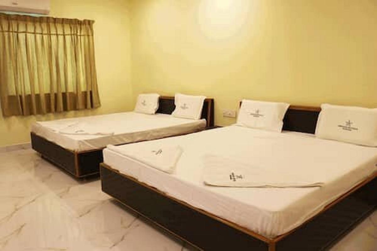 family-studio-room