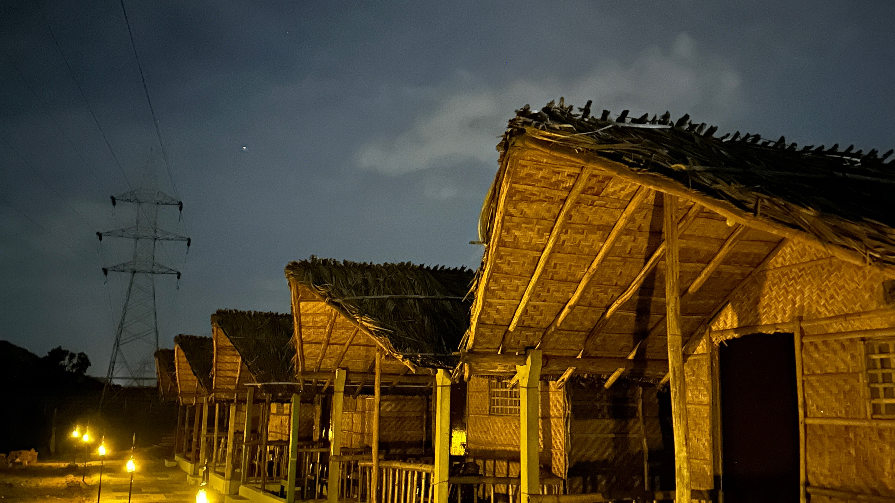 Queen Bamboo Cottage