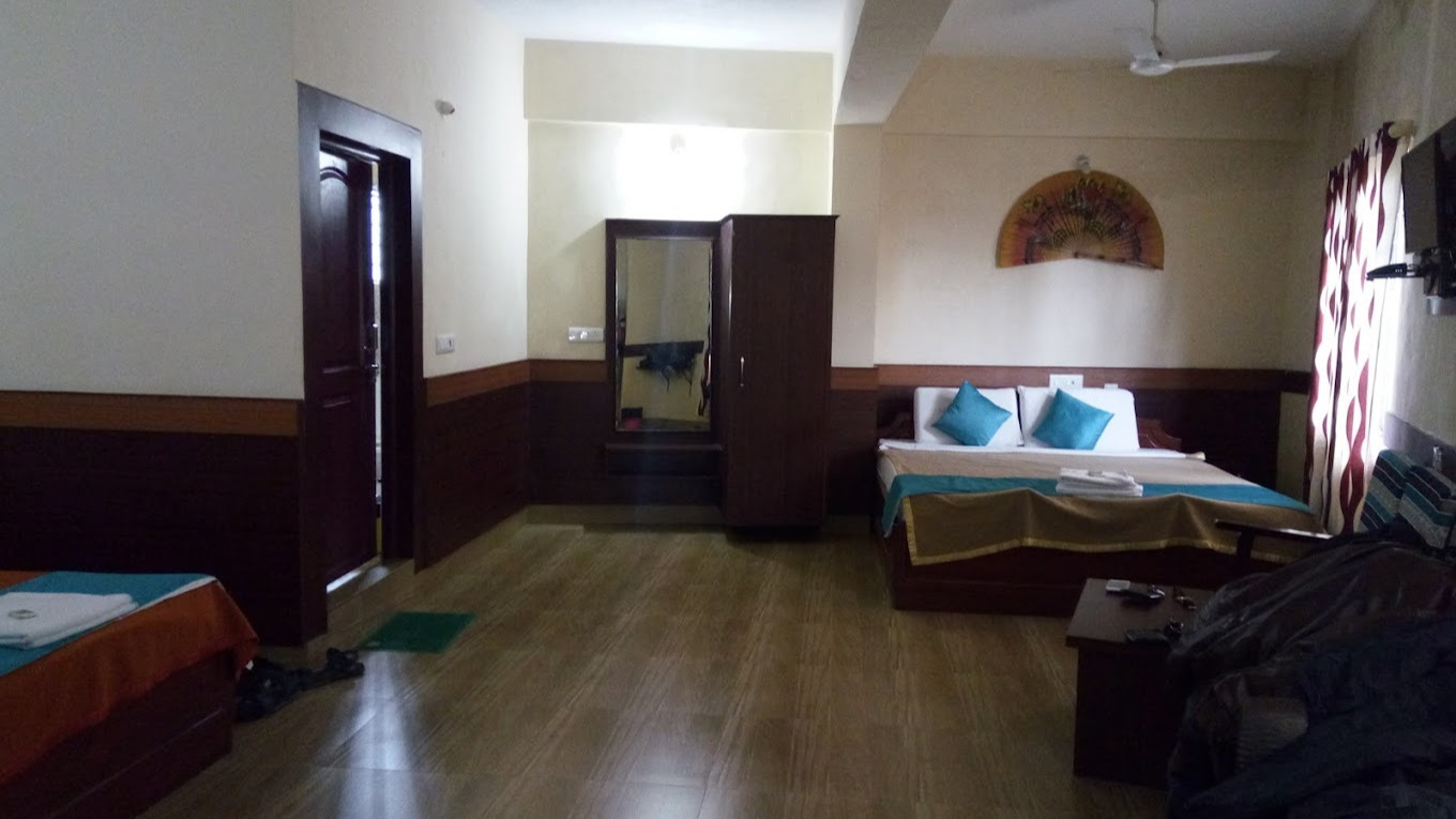 Family Room – 4 Bed with Kitchen (AC)