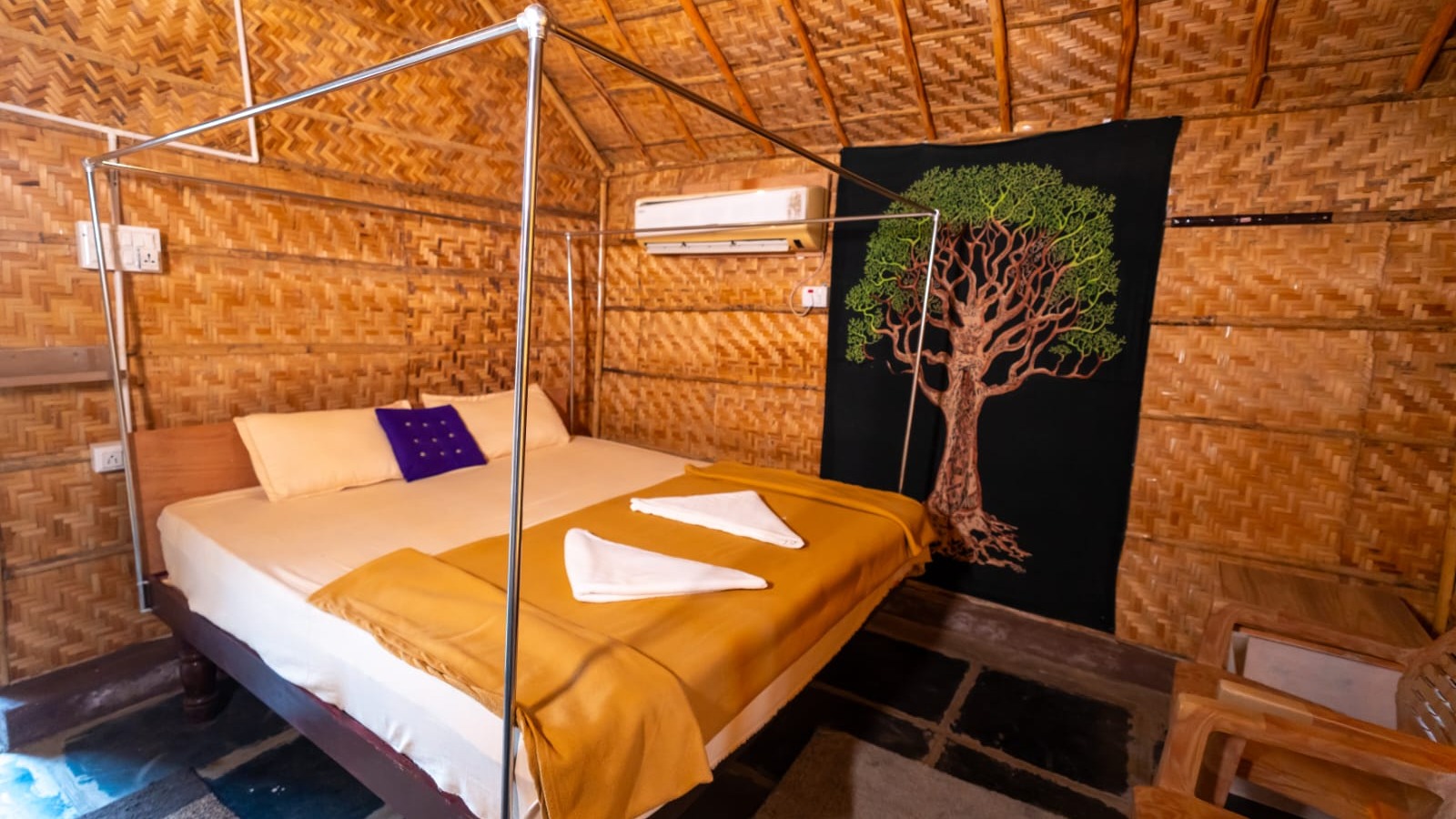 Queen Bamboo Cottage