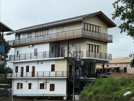 052ea6cf-7c17-42e2-8383-071da5527c4c