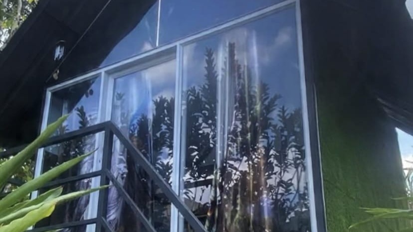 Jungle Paw Retreat (Hut)