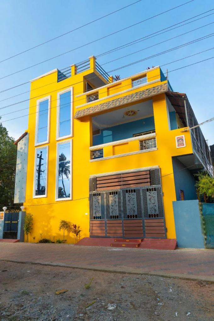 Main Image