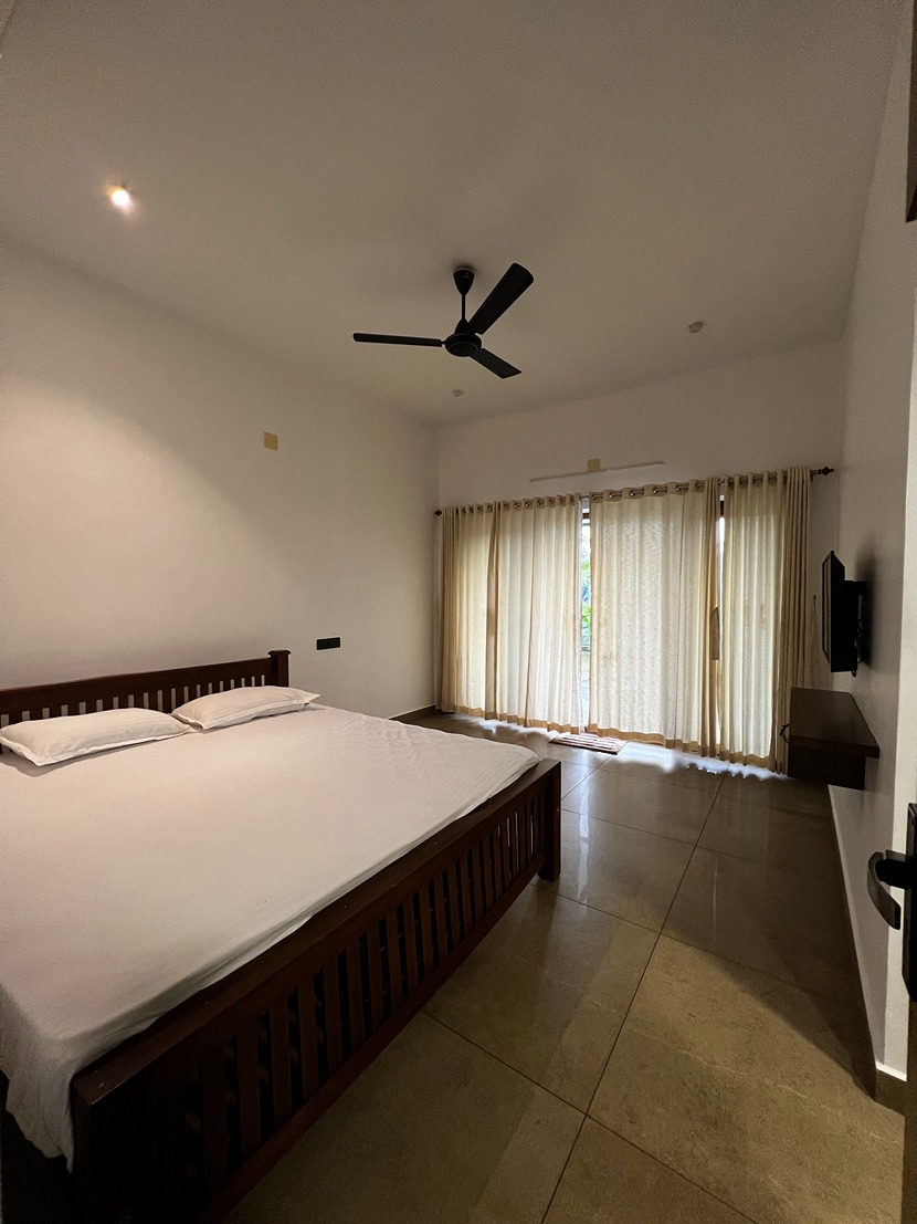 Lakeview 2BHK Pool Villa | Perfect for Staycations & Small Celebrations , Kochi