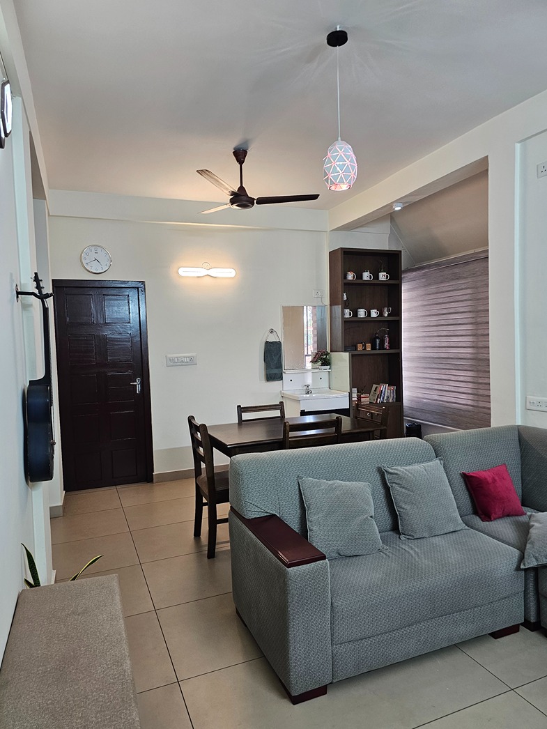 “Fully Furnished 2BHK | Just 1.5 km from Kadavanthra | Perfect for Short Stays”