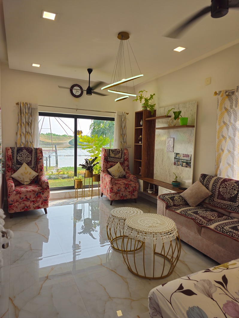 Fully Furnished 1BHK & 2BHK Daily Rentals Near River – Affordable & Peaceful Stay in Kochi