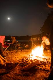 Camp (Bonfire)