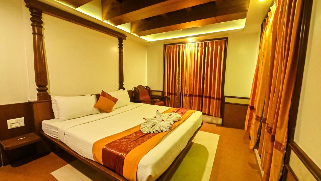 Mini Signature Suites