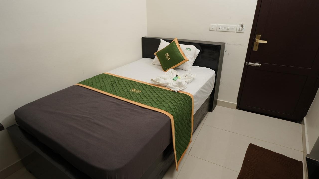 Standard Single Non A/C