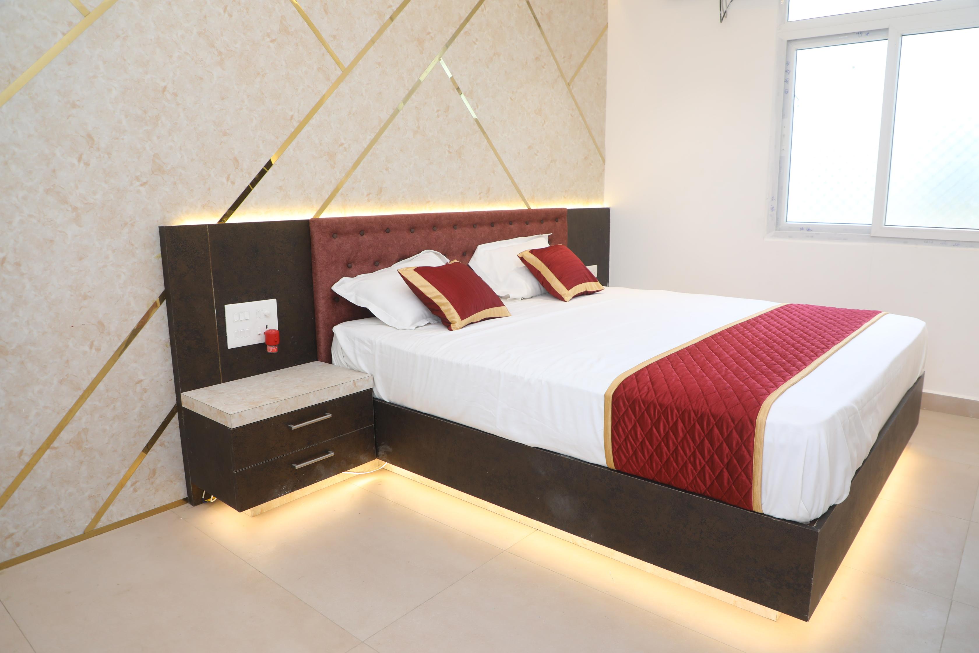 Property gallery image 1