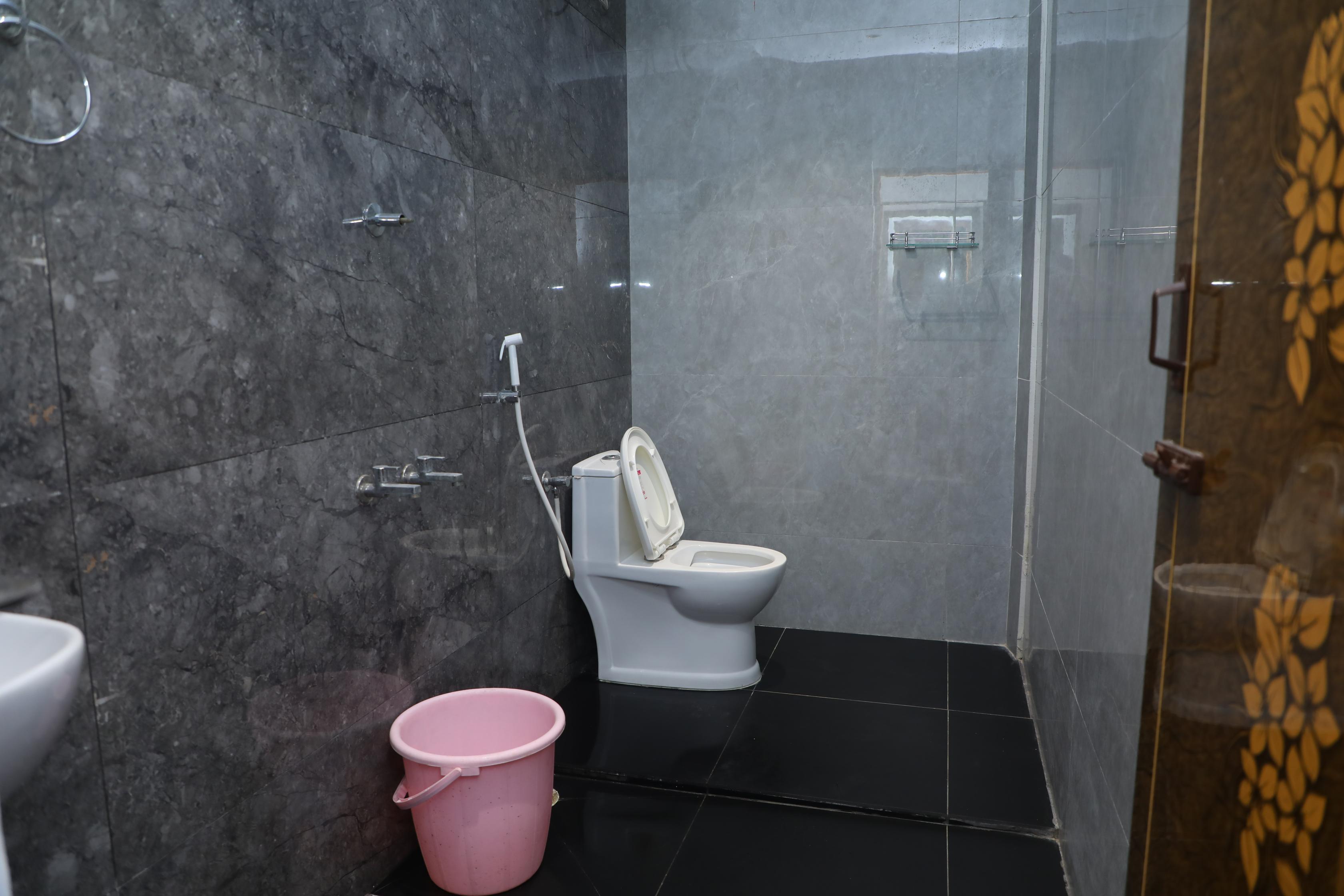 Property gallery image 9
