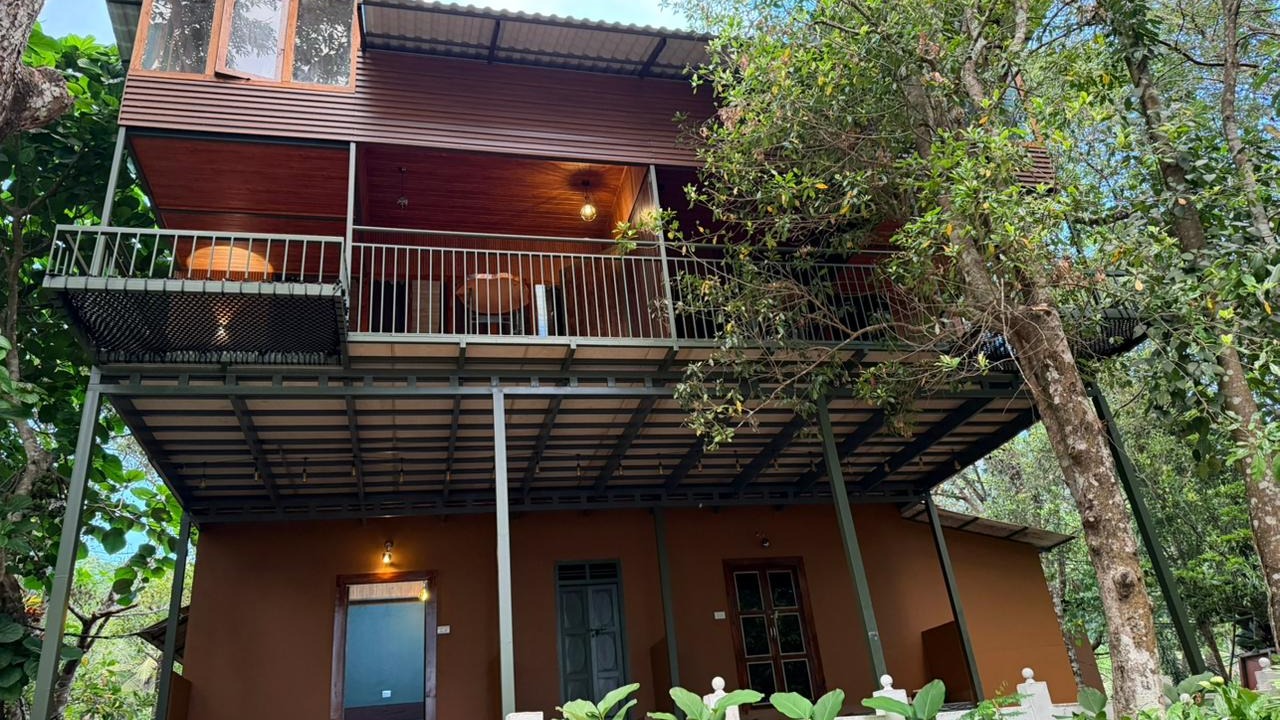 The Loft Cabin with Private Balcony