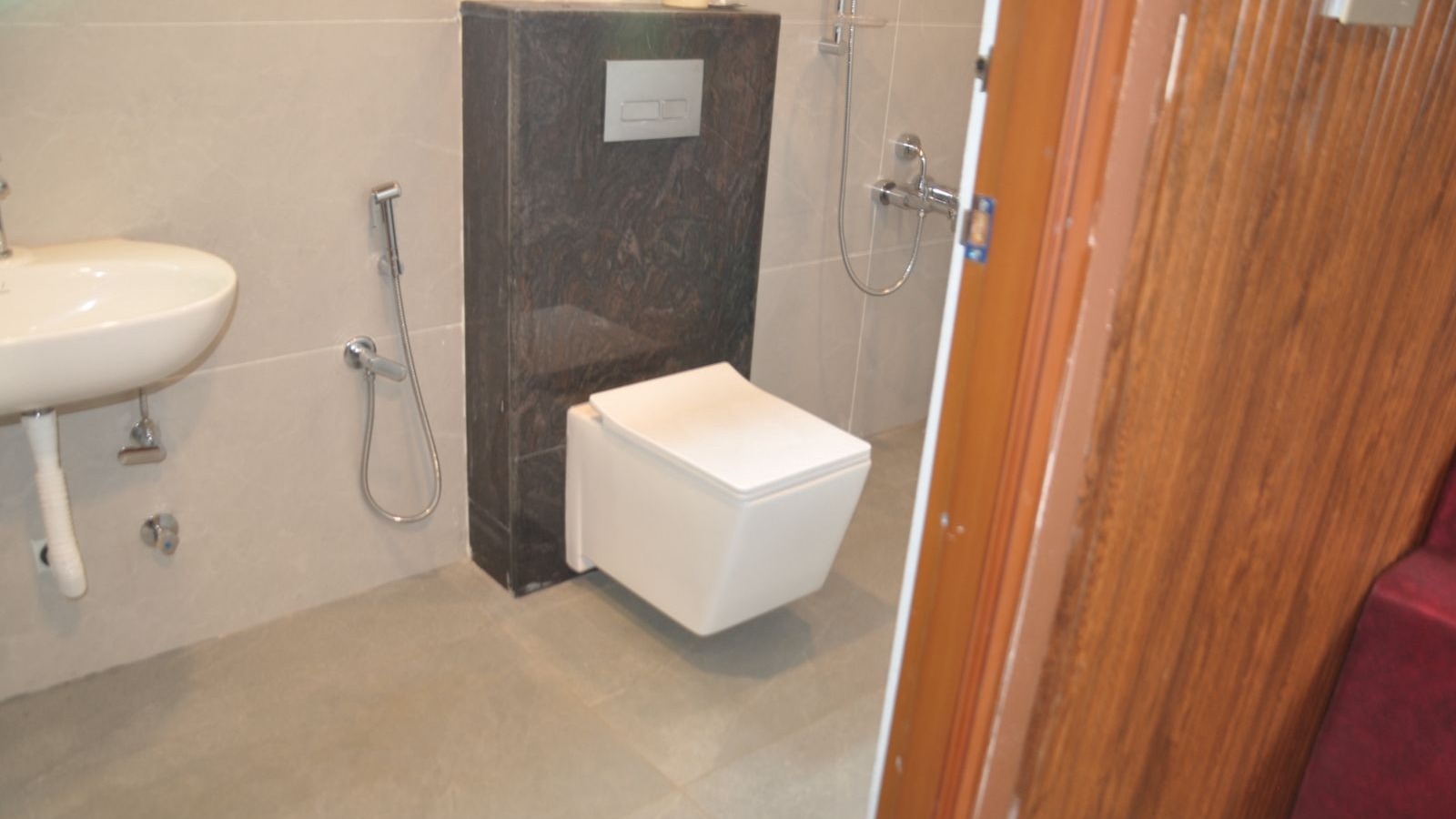 Deluxe Suite image 4