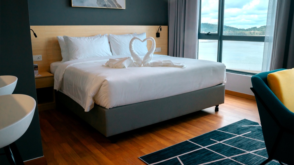 Pearl Suite