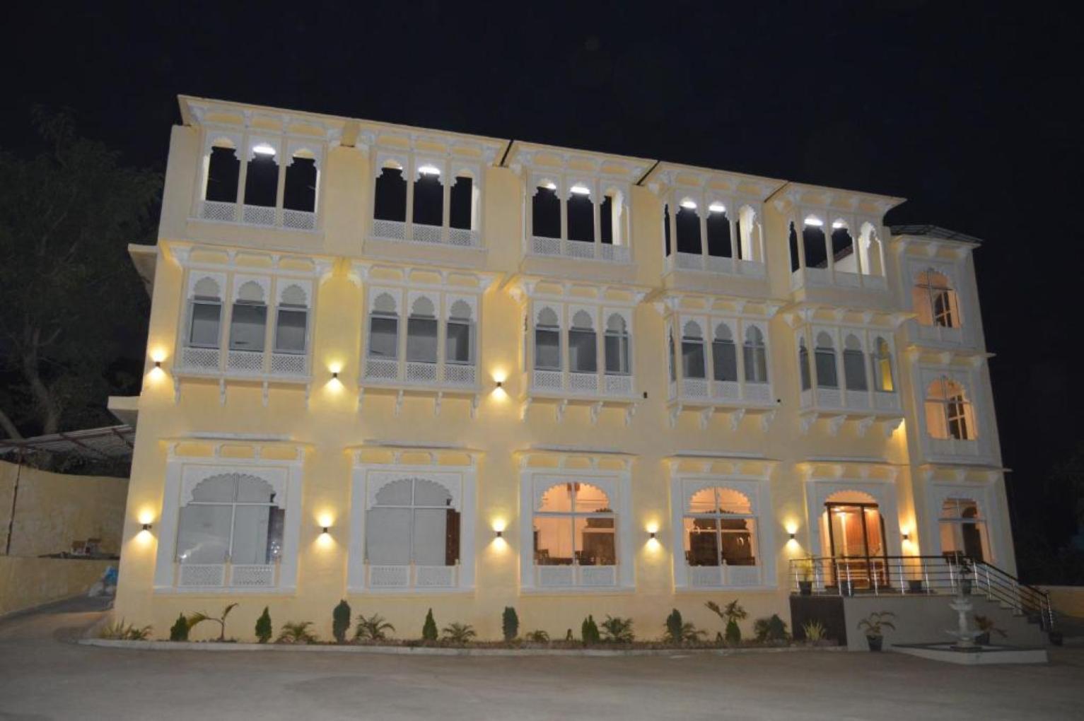 Main Image