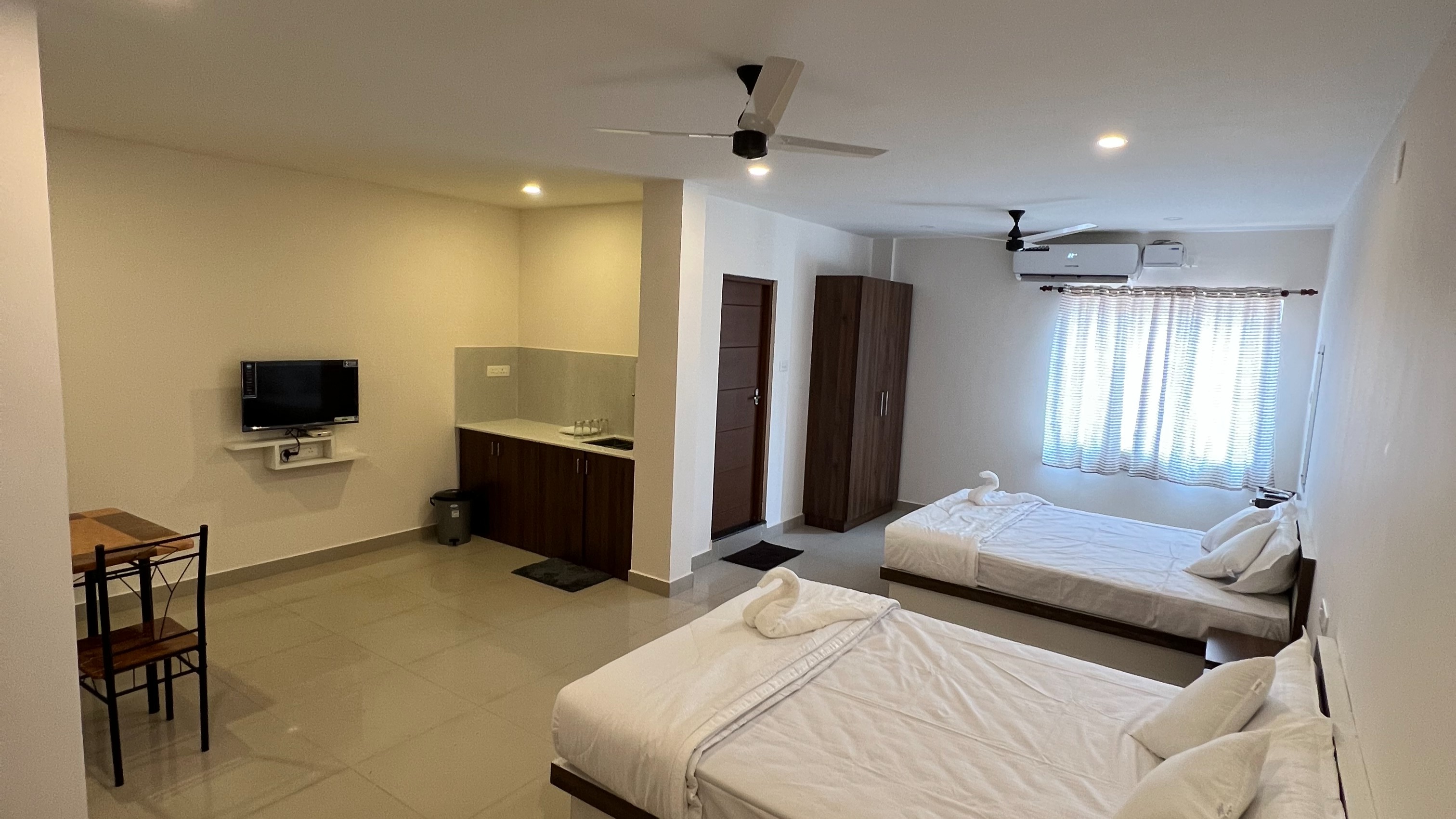 Premium Deluxe Twin Room