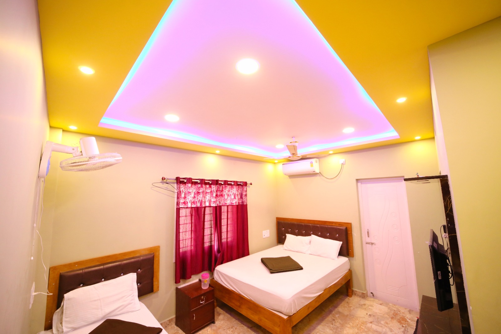 Property gallery image 12
