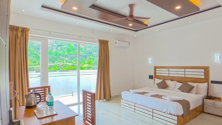 Premium Room with Balcony
