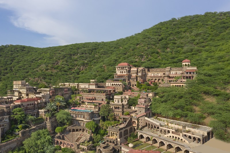 Neemrana Fort Palaces