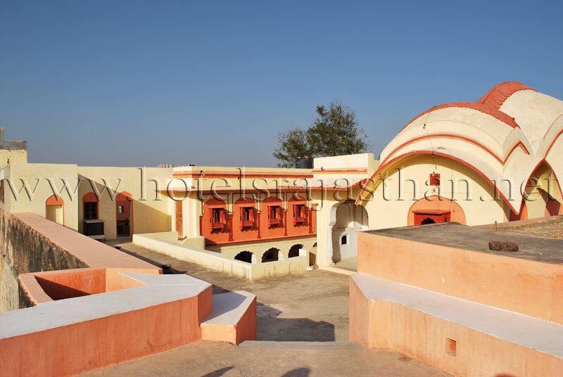 Madhogarh Fort