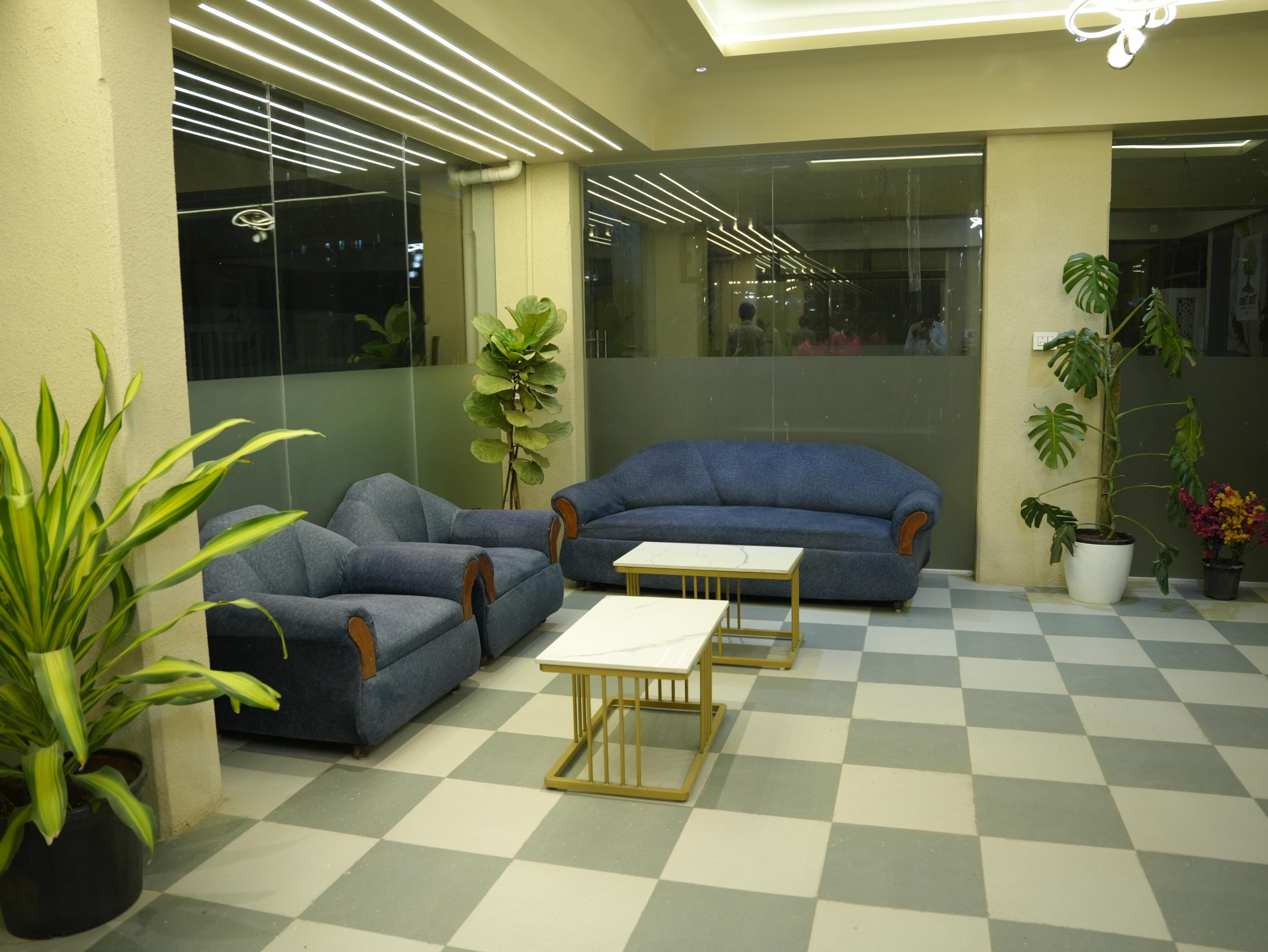 HOTEL THE TREE RAVET gallery