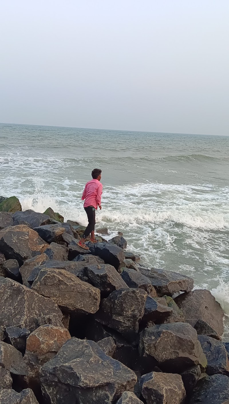 Kovalam Beach (Covelong Beach)