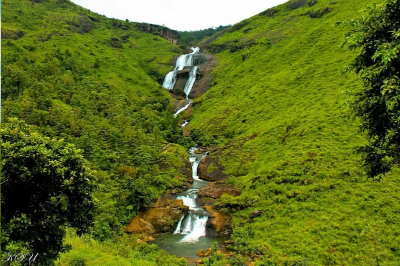 PalozhukumPara Waterfalls