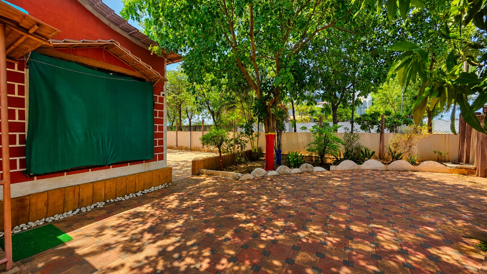 Property gallery image 4