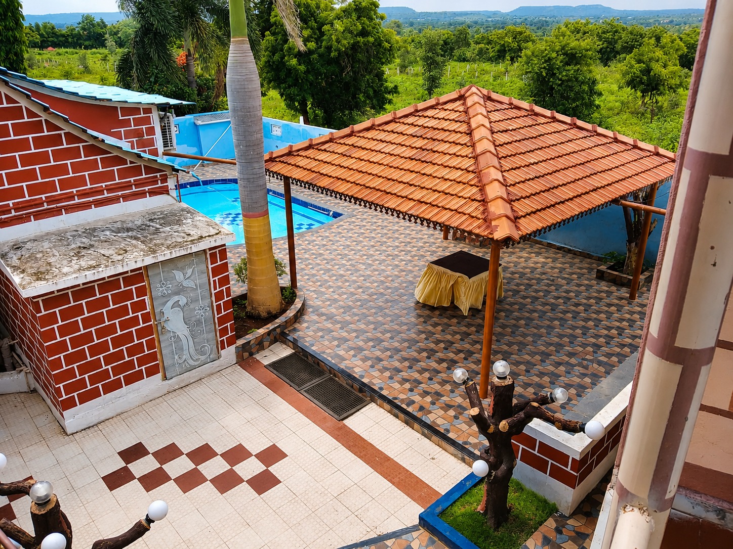 Property gallery image 1