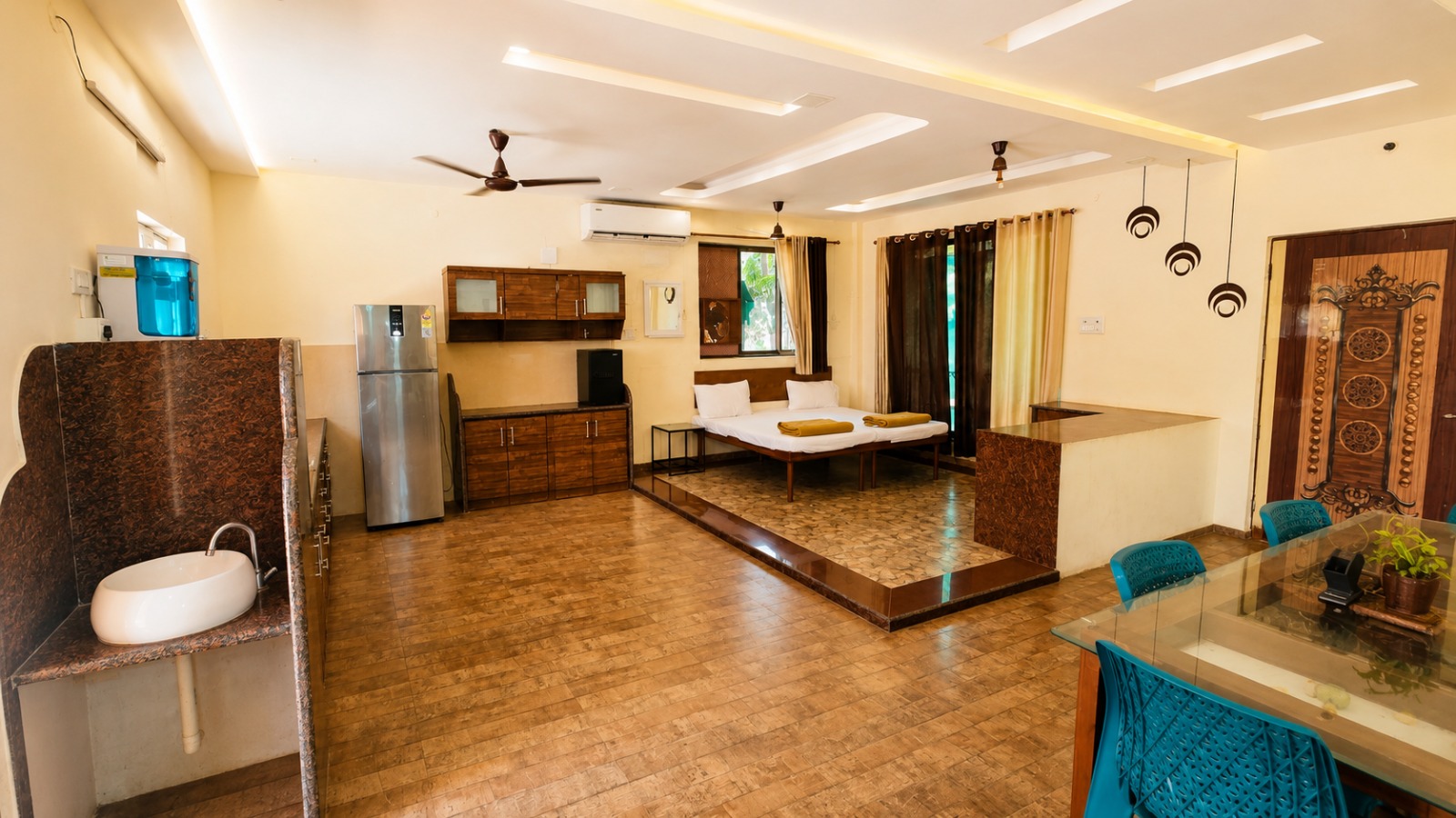 Property gallery image 10
